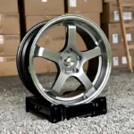 r185x112 Mercedes_E_212
