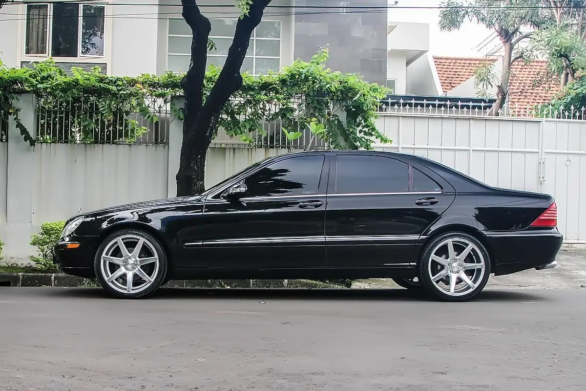 Mercedes alloy wheels
